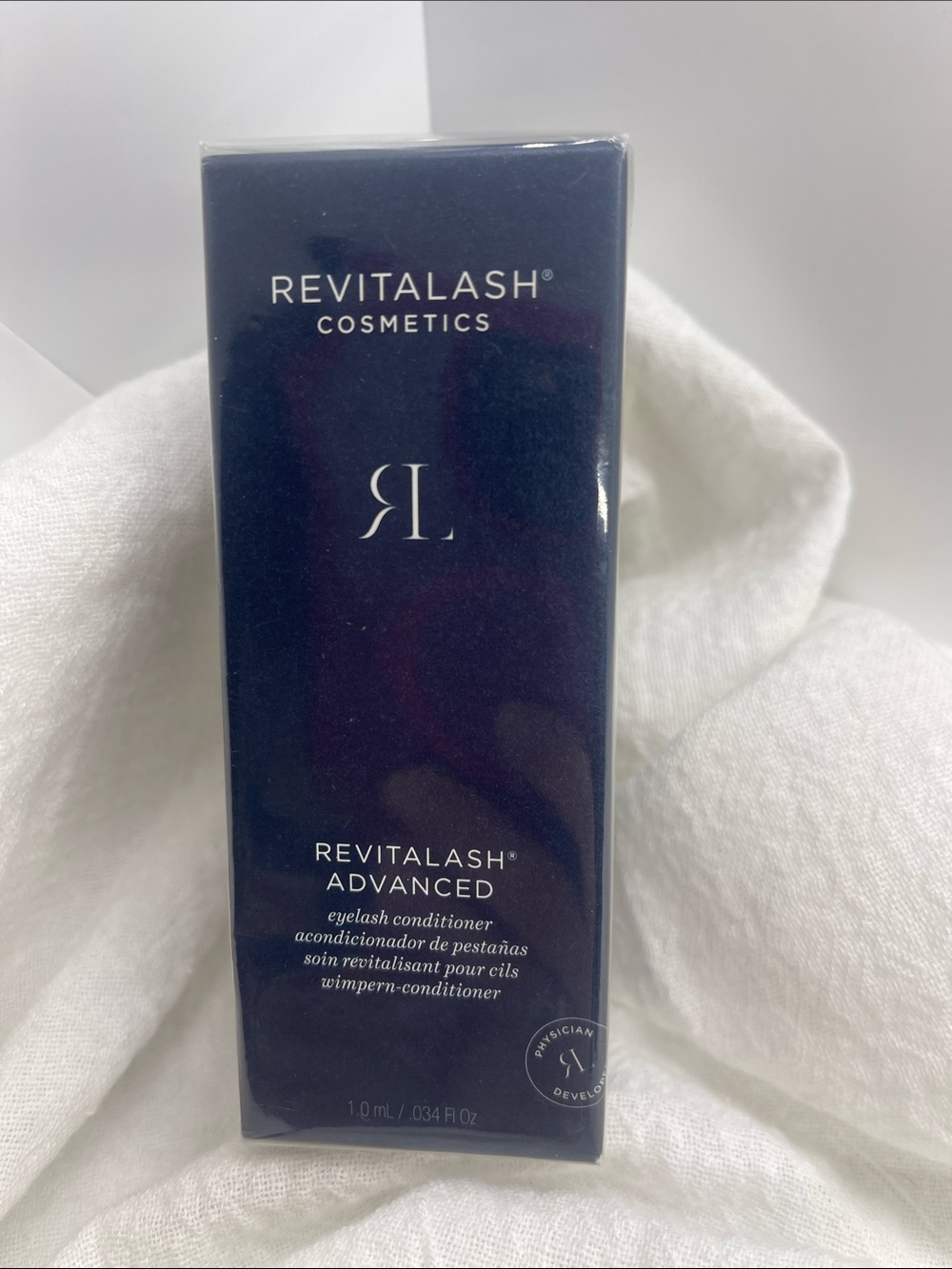 NEW//UNOPENED - RevitaLash Advanced Eyelash Conditioner - Navy Packaging